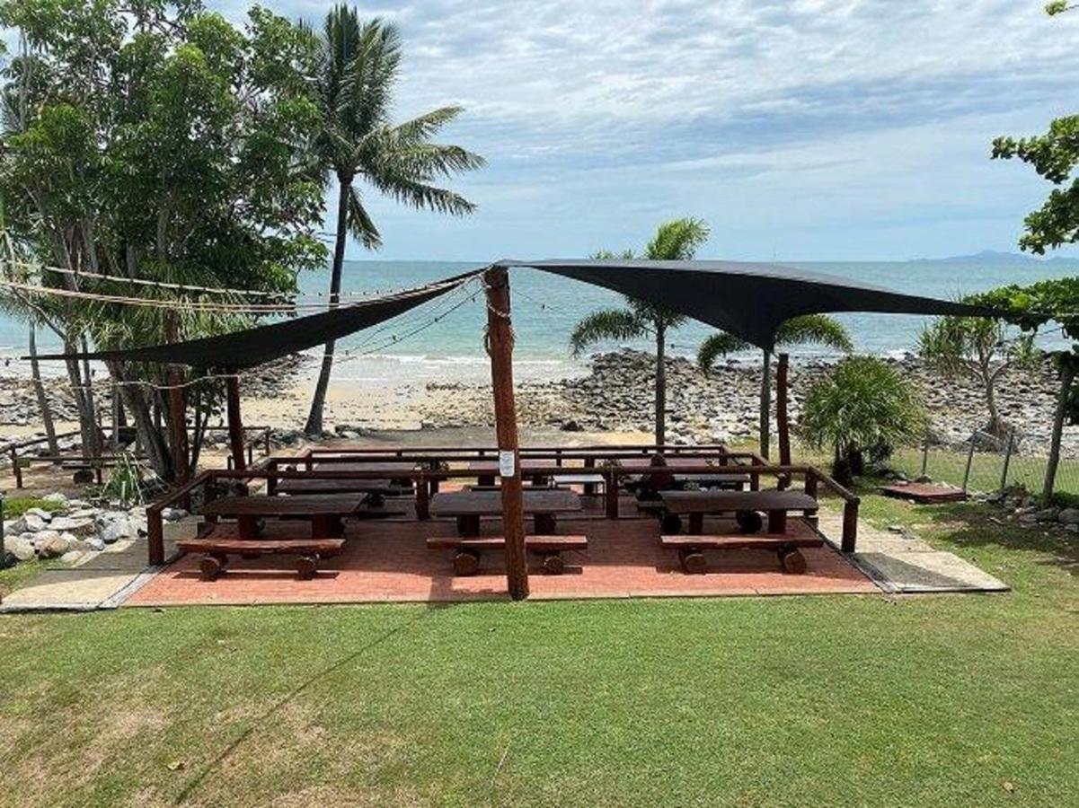 The Resort At Dolphin Heads Mackay Exteriör bild