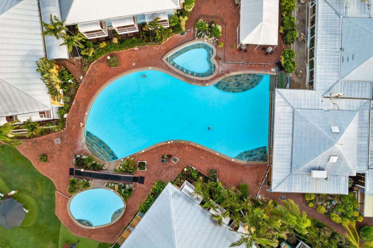 The Resort At Dolphin Heads Mackay Exteriör bild