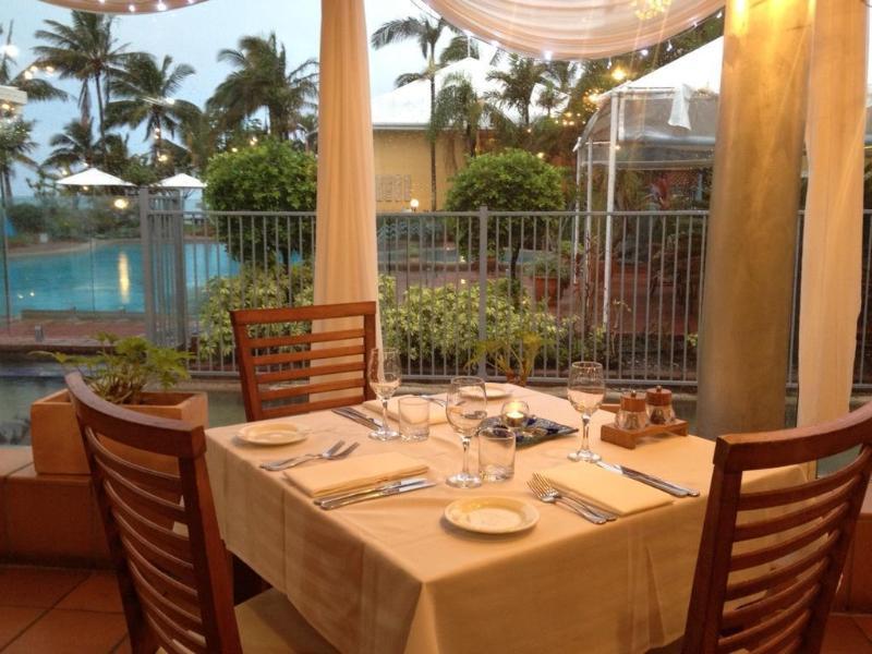 The Resort At Dolphin Heads Mackay Exteriör bild