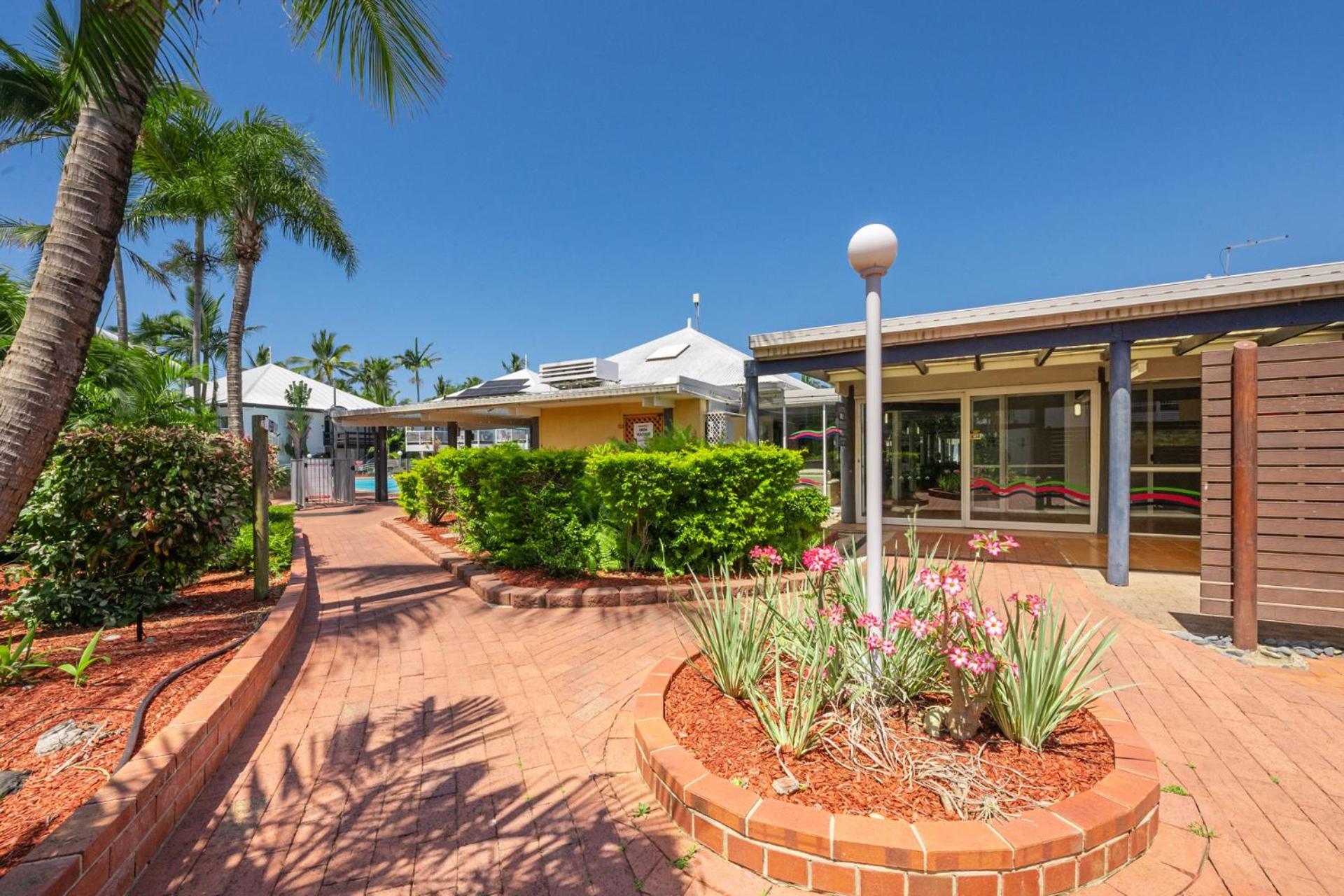 The Resort At Dolphin Heads Mackay Exteriör bild
