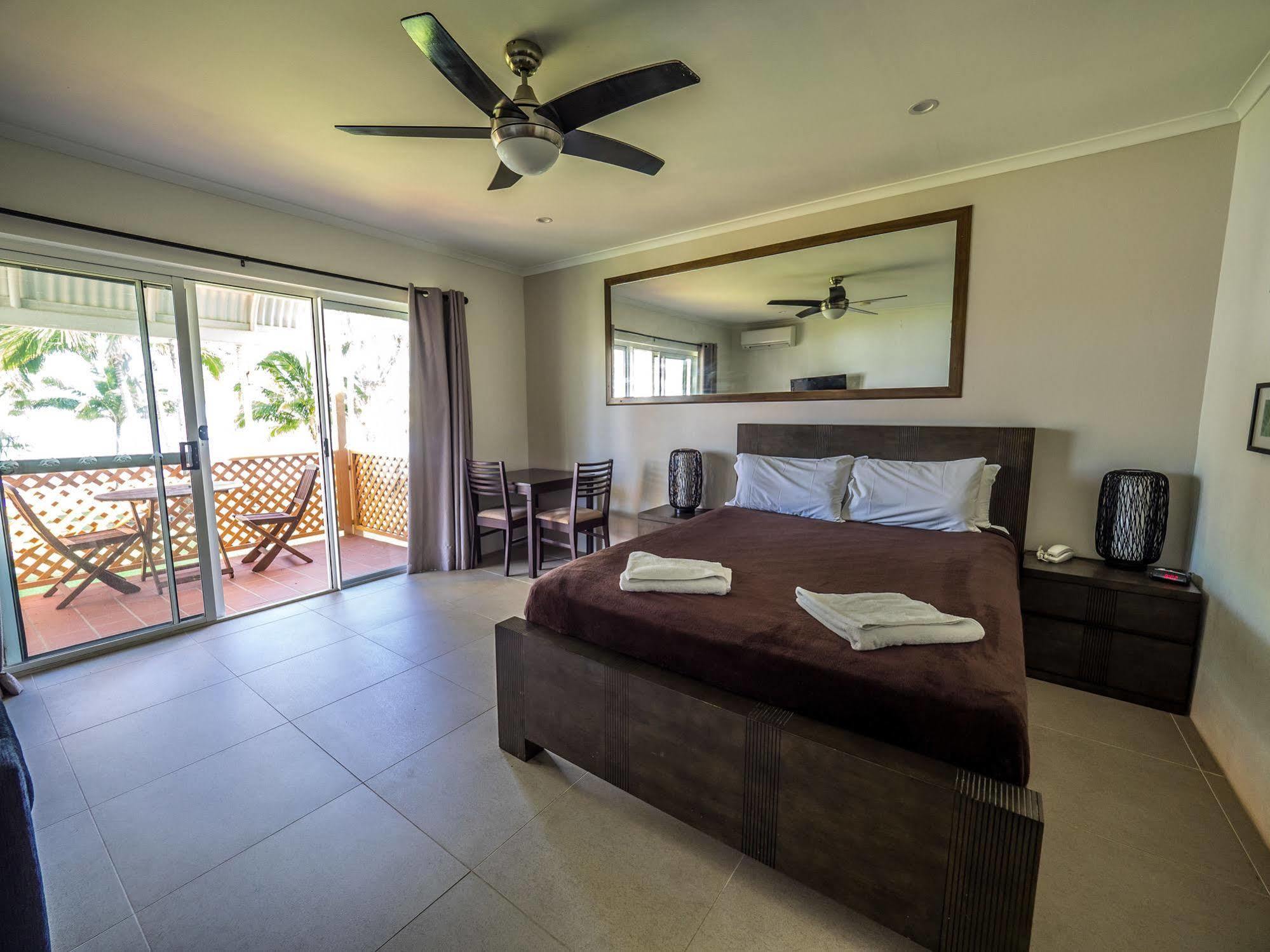 The Resort At Dolphin Heads Mackay Exteriör bild